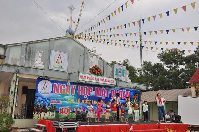 Album ảnh Ngày họp mặt di dân 2015 (1)