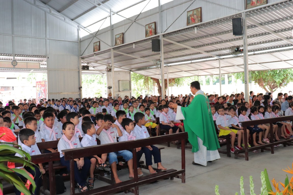 Hình ảnh ngày khai giảng năm học giáo lý mới-năm học 2019-2020