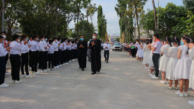 [28/3] THÁNH LỄ THÊM SỨC VÀ RƯỚC LỄ LẦN ĐẦU