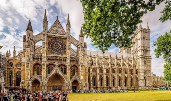 Cựu giám mục tuyên úy Gavin Ashenden nói về nữ hoàng Elizabeth II: Bà có vai trò thống nhất xã hội